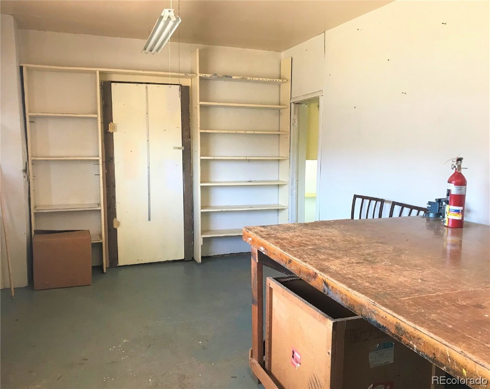 112 E Main Street Property Photo 11