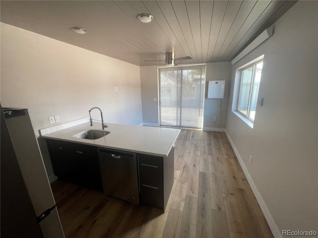 280 E Washington Avenue A Through L Property Photo 15