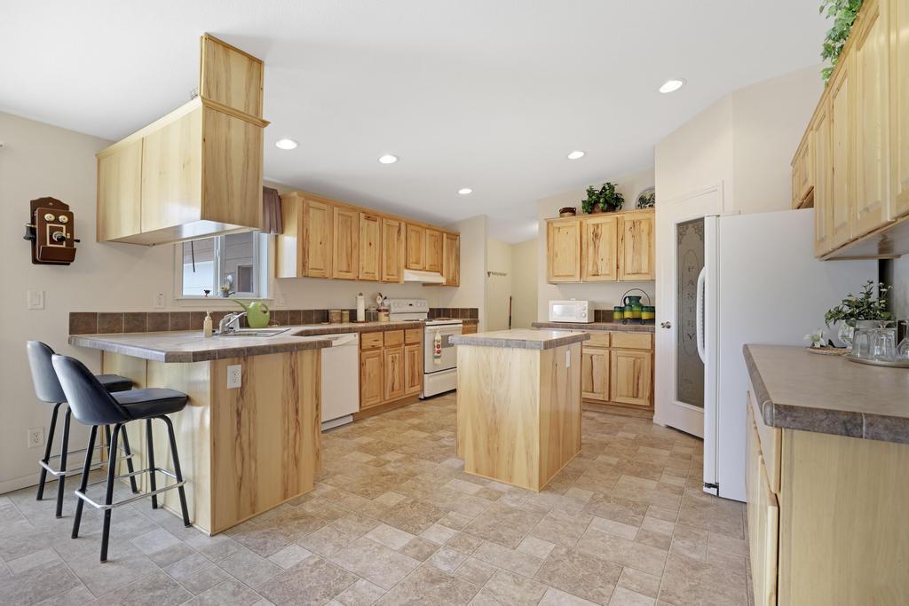 230 West Shore Loop Property Photo 18
