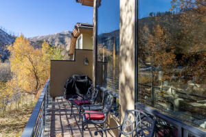 221 Picabo St #f (interest 3-c) Property Photo 5