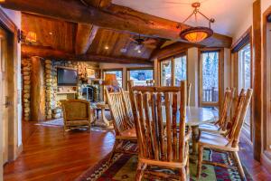 351 Eagles Wing Dr Property Photo 4