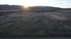 3586 Cottontail Lane Property Photo