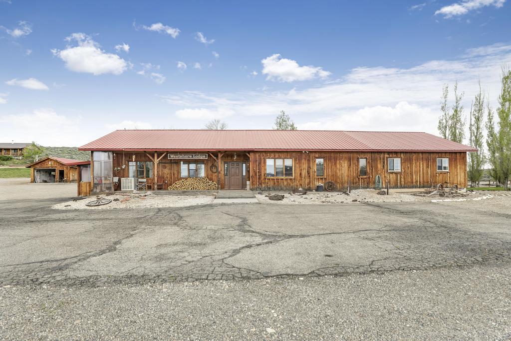 768 Cottonwood Rd Property Photo 4