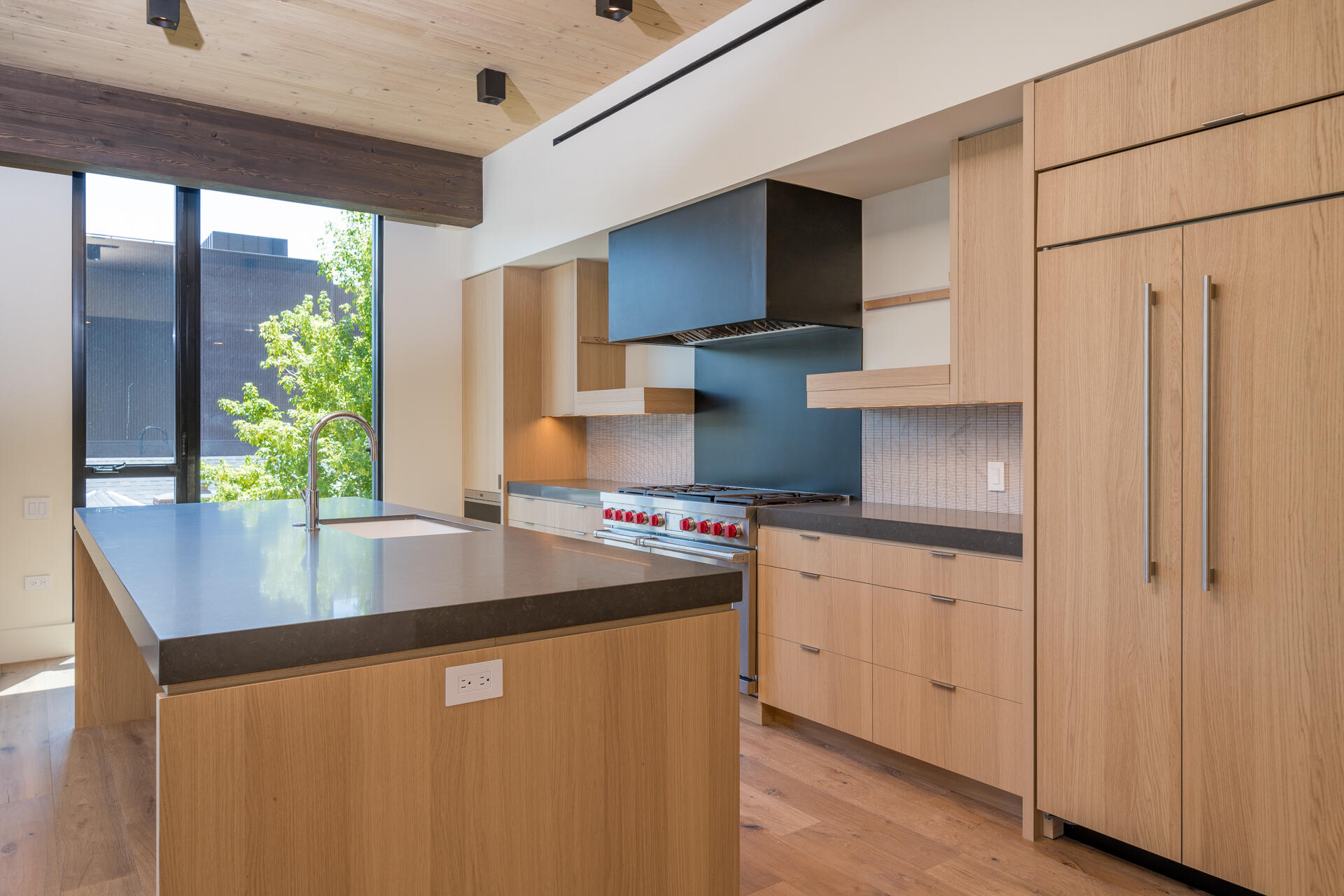 100 Fourth St W Property Photo 14