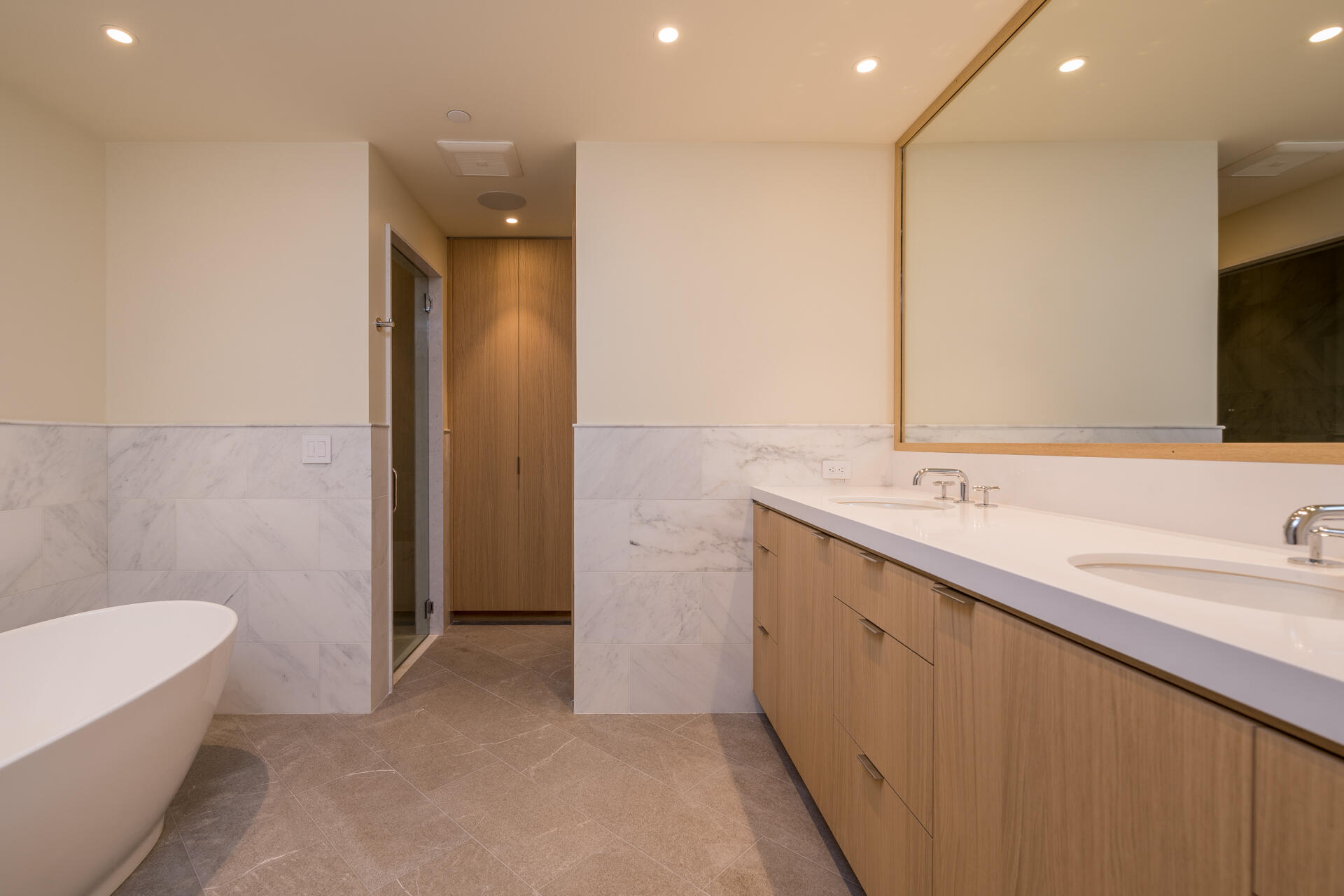 100 Fourth St W Property Photo 22