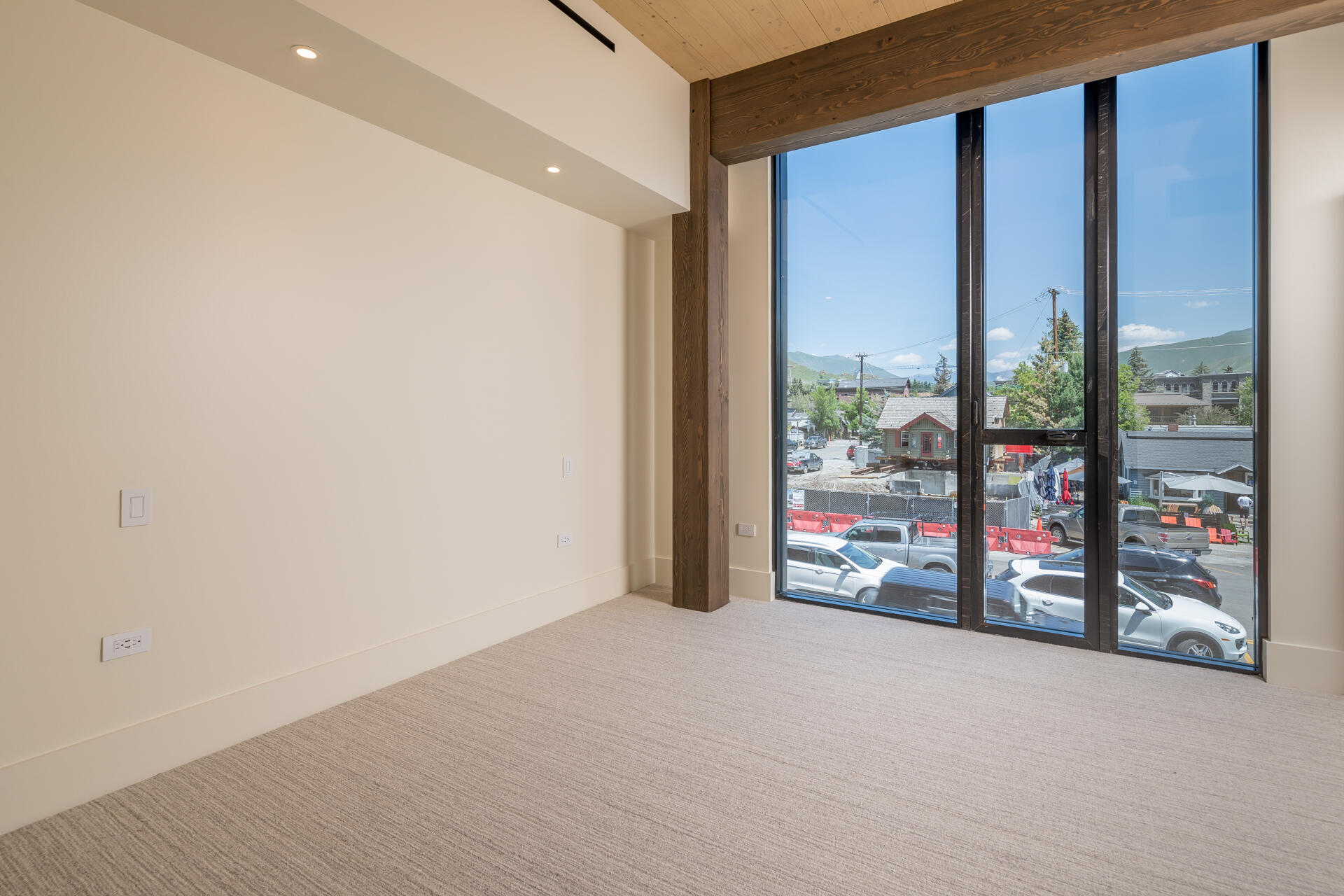 100 Fourth St W Property Photo 29