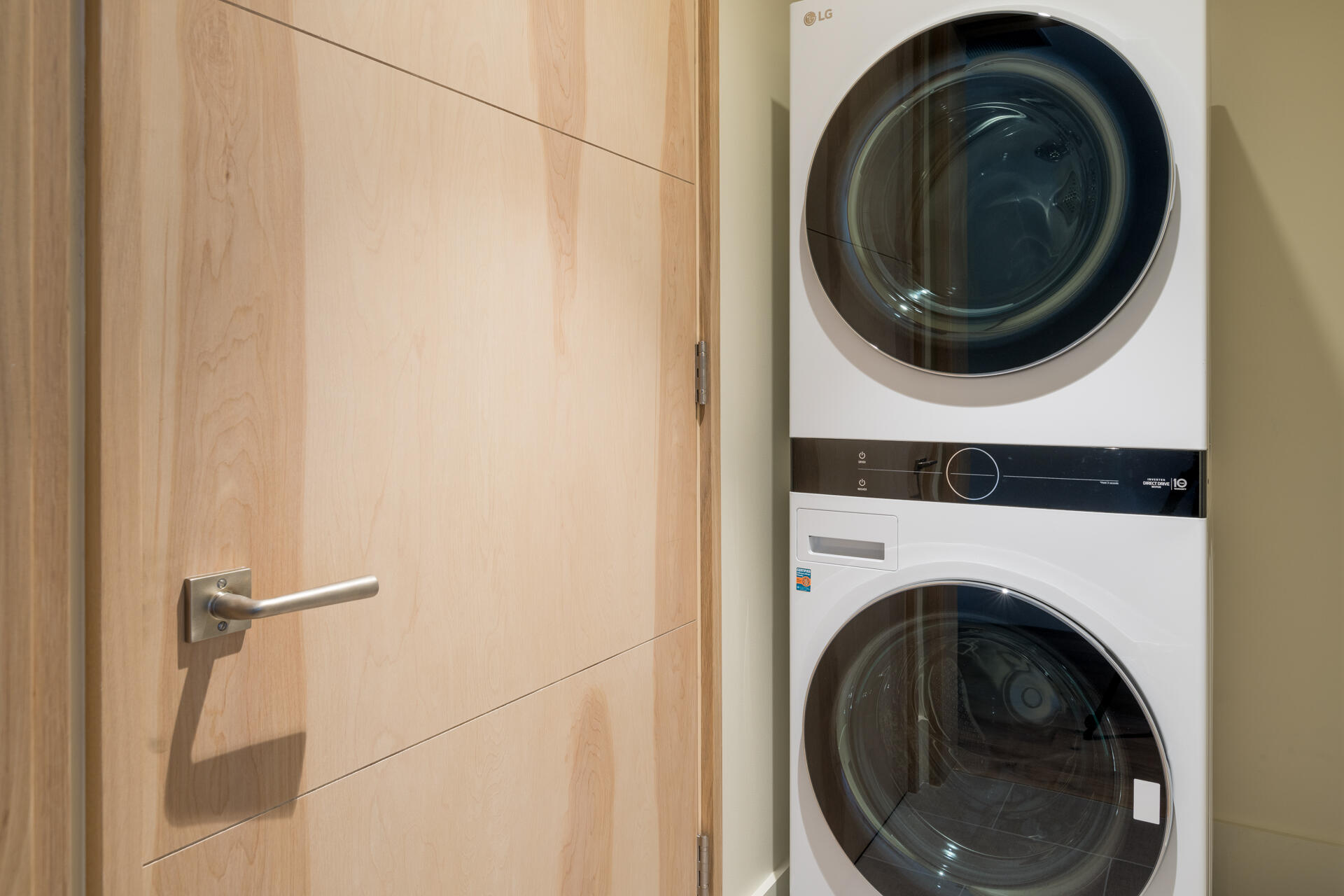 100 Fourth St W Property Photo 32