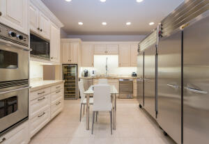 110 Sheep Meadow Lane Property Photo 9