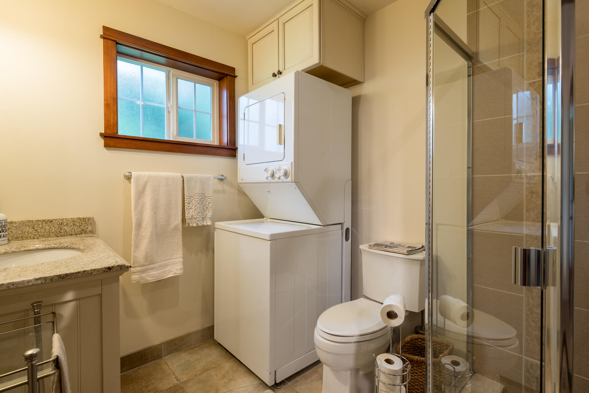 631 E Croy St 3 Property Photo 13
