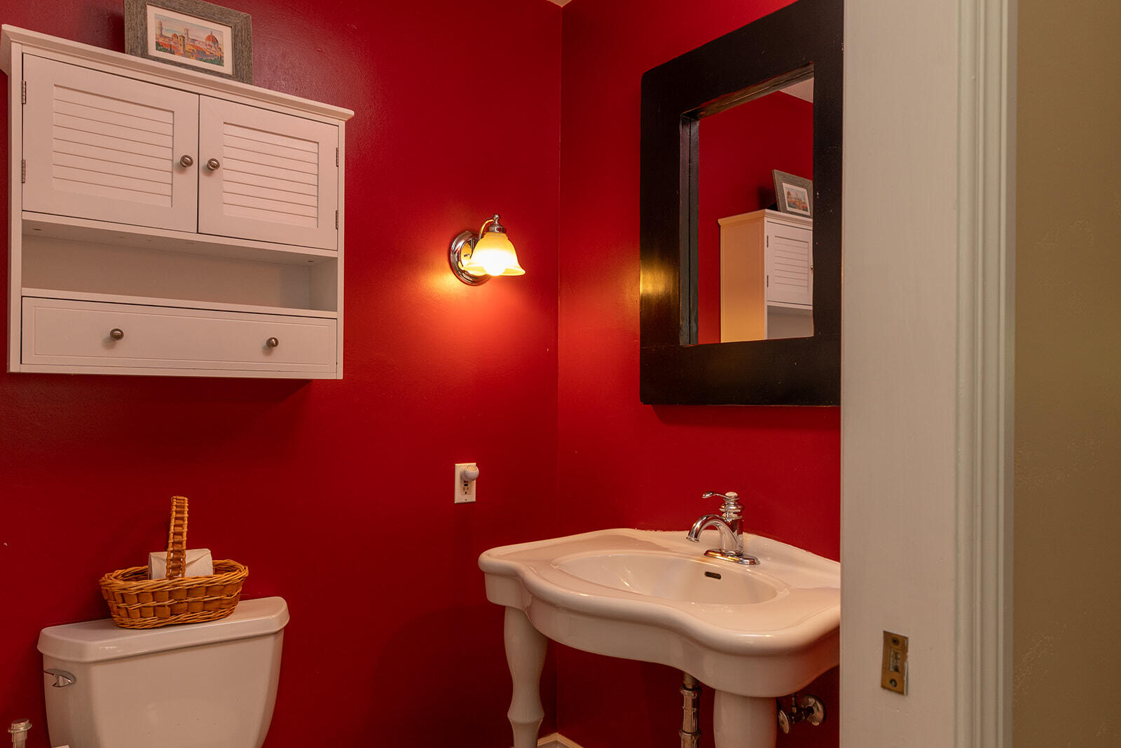 530 Eureka Dr Property Photo 20