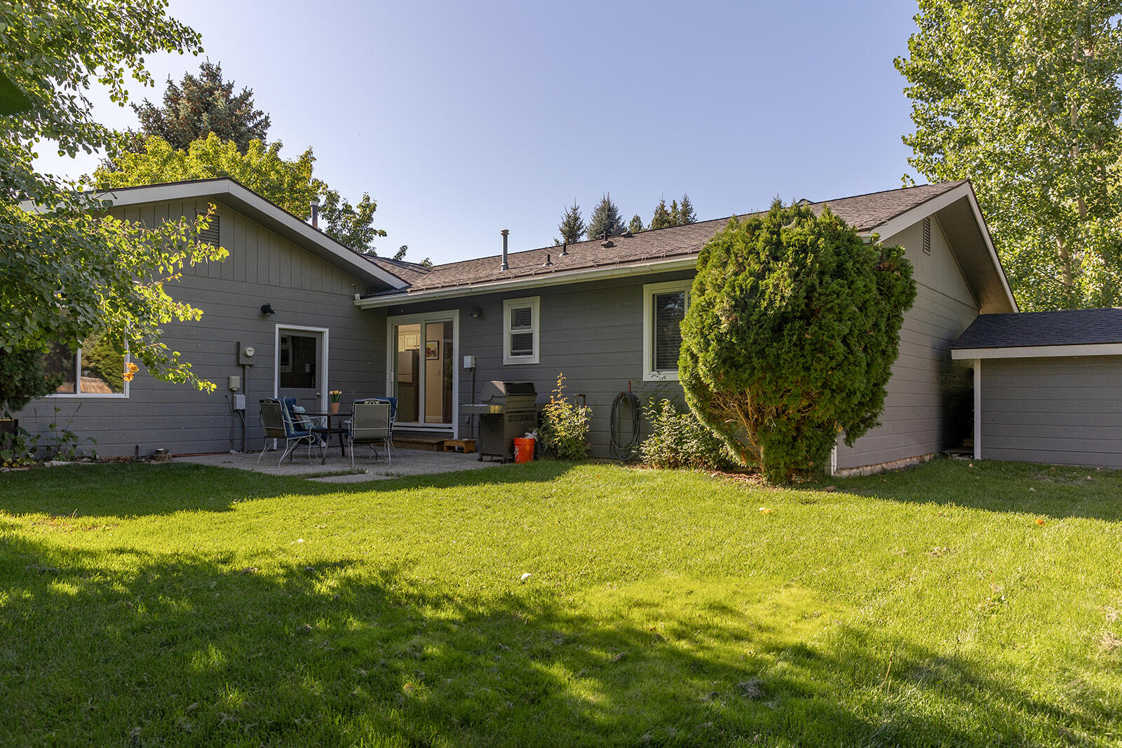 530 Eureka Dr Property Photo 25