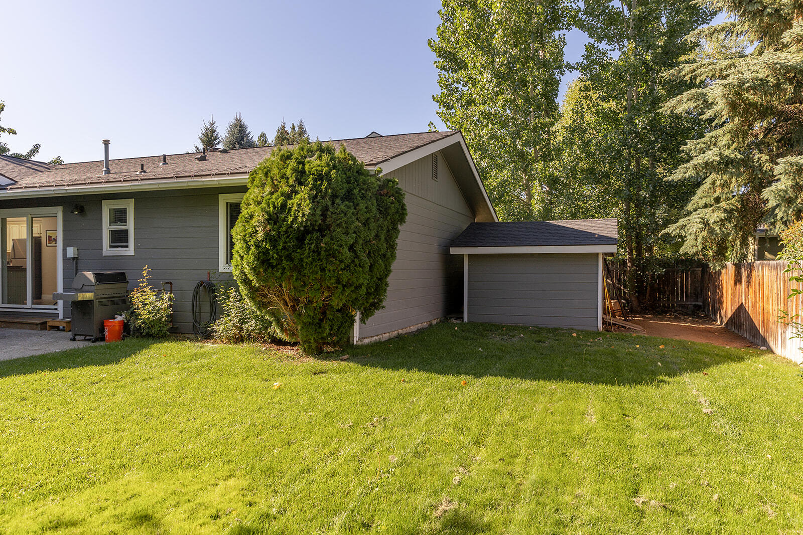 530 Eureka Dr Property Photo 26