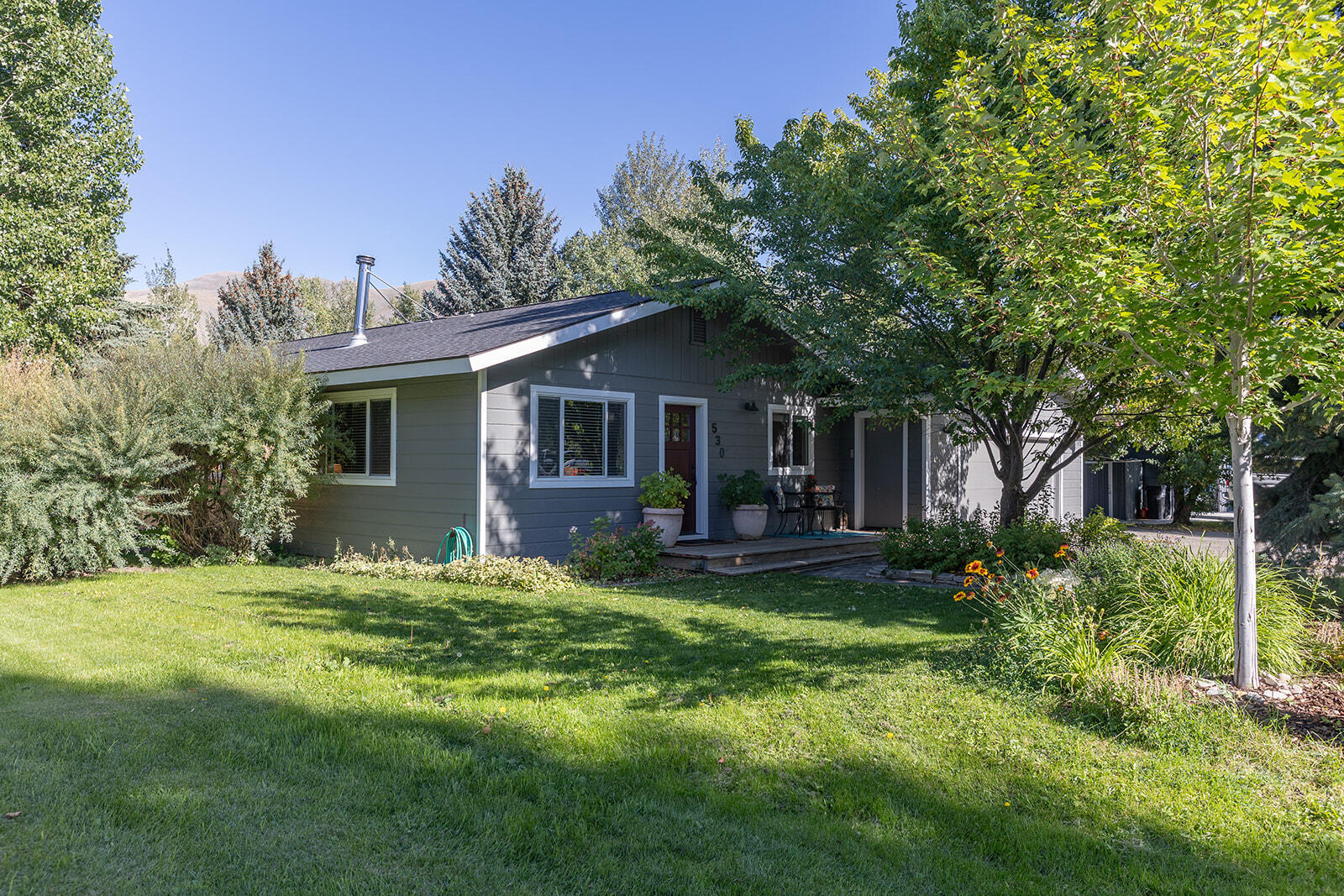 530 Eureka Dr Property Photo 29