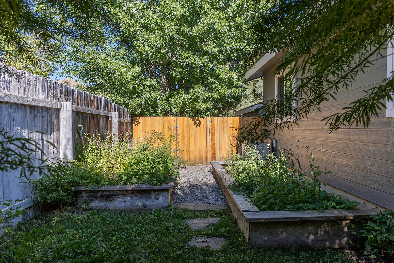 530 Eureka Dr Property Photo 32