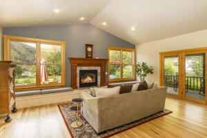 717 Buttercup Rd Property Photo 4