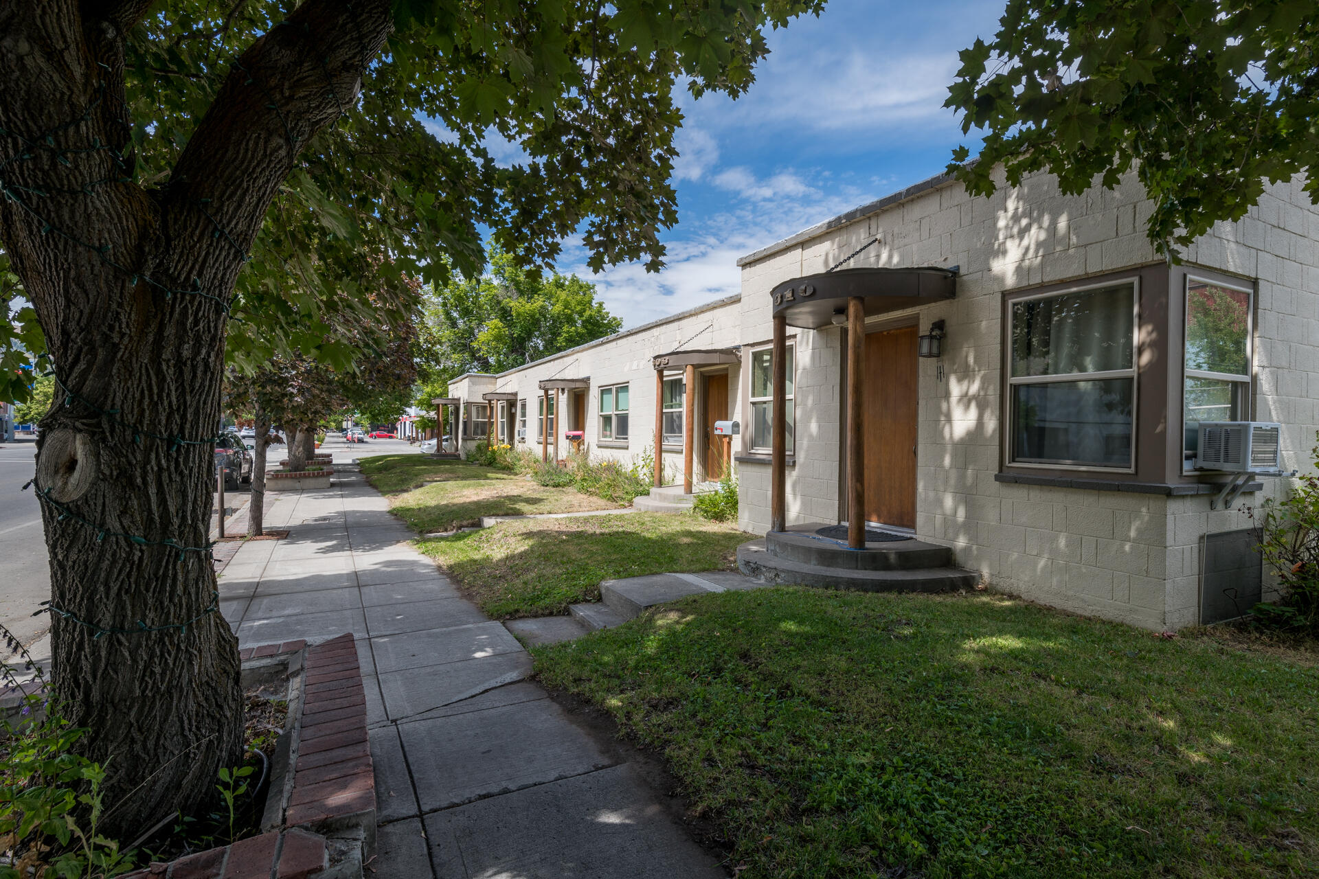 306 S Main St Property Photo