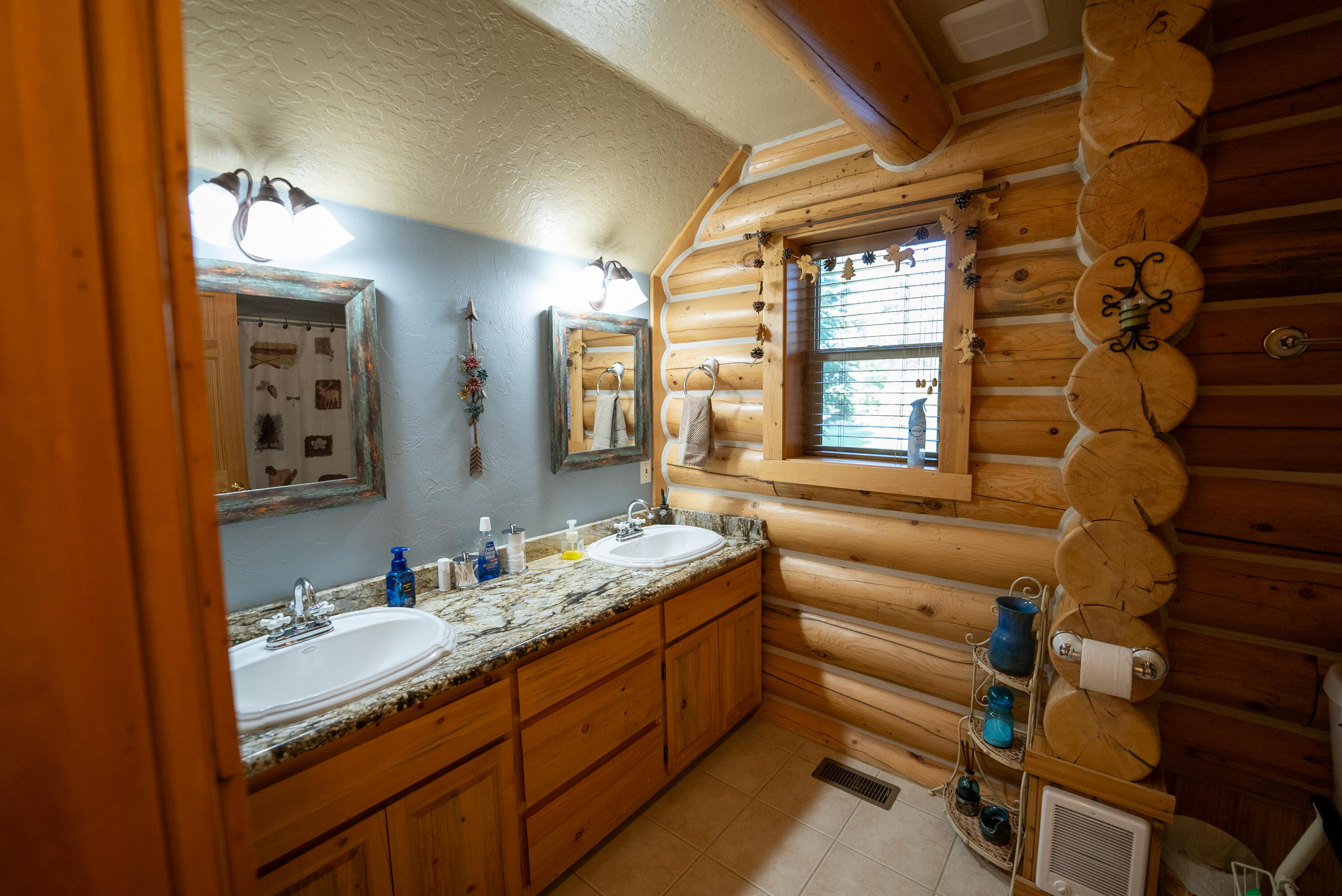 400 Lagoon Lane Property Photo 15