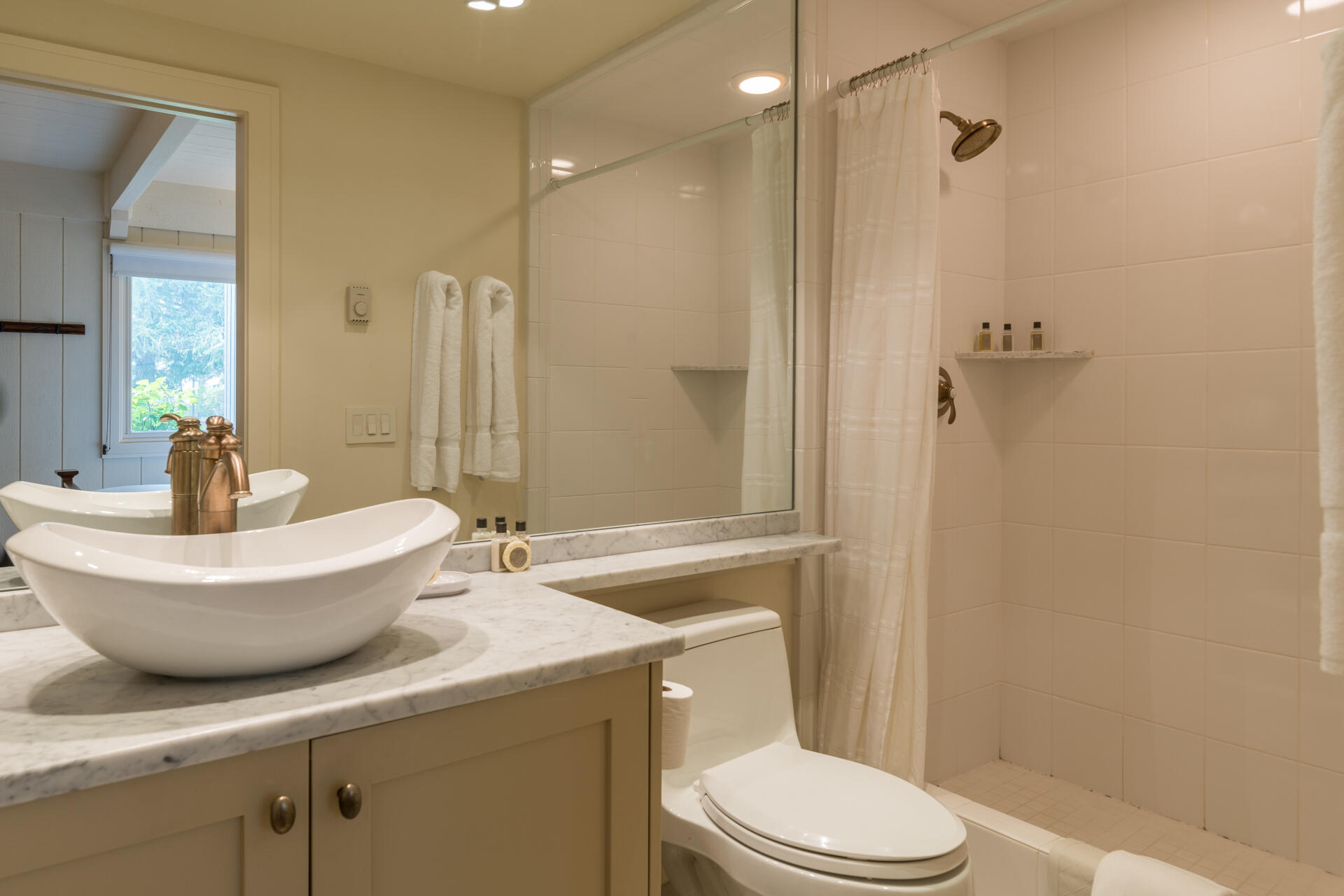 1233 Villager Condo Dr Property Photo 8