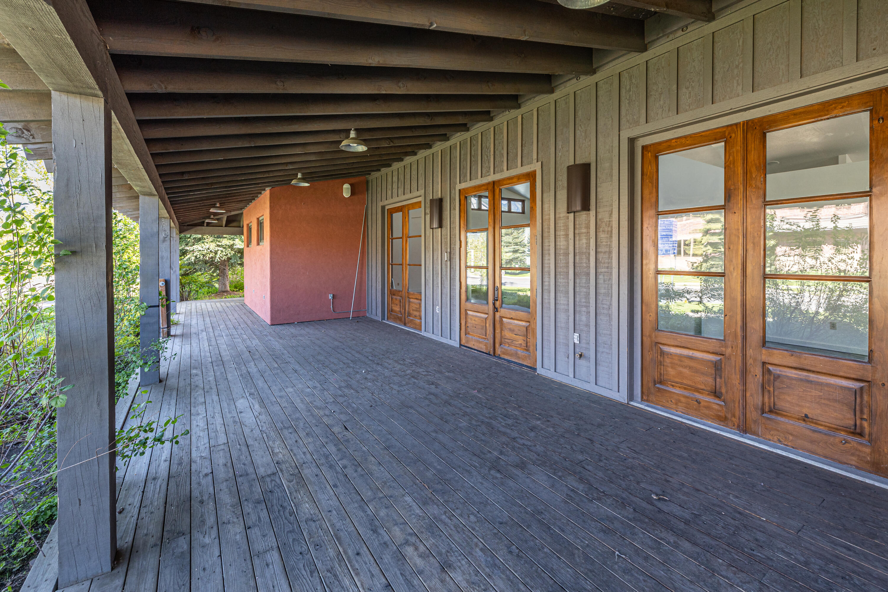 1451 Aviation Dr Property Photo 5