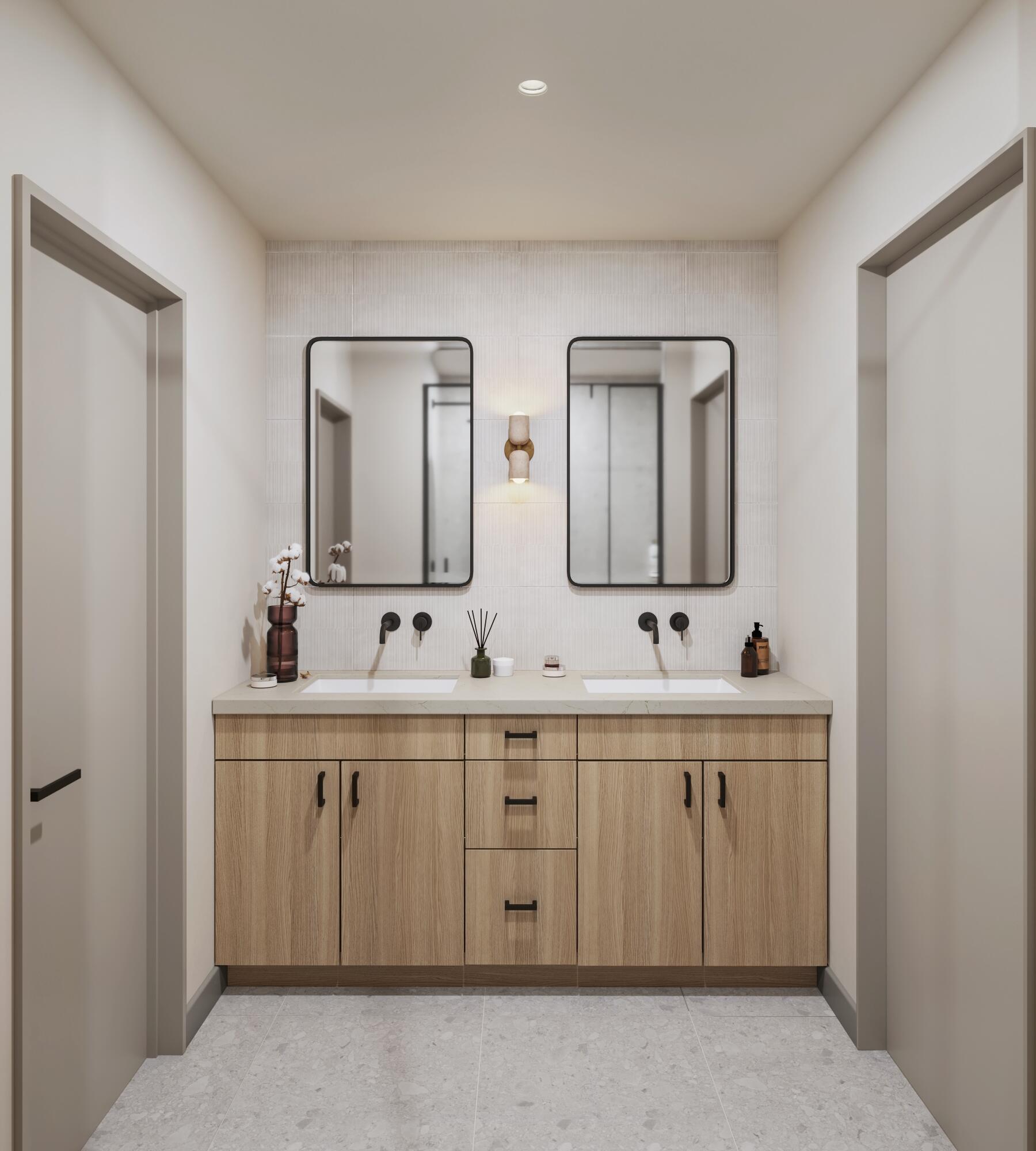 317 N. River St Unit 1 Property Photo 4