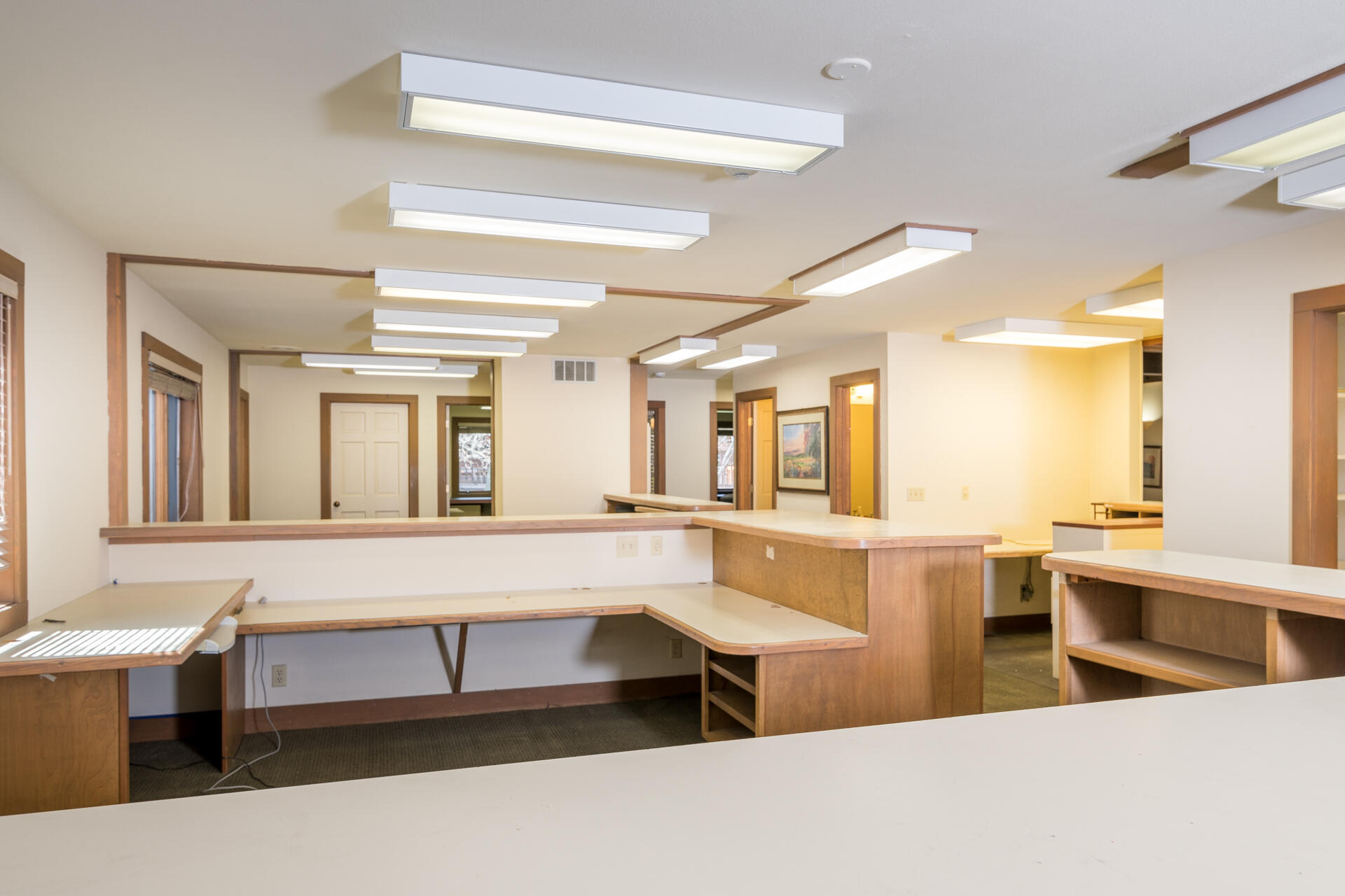 171 W 6th St Property Photo 7