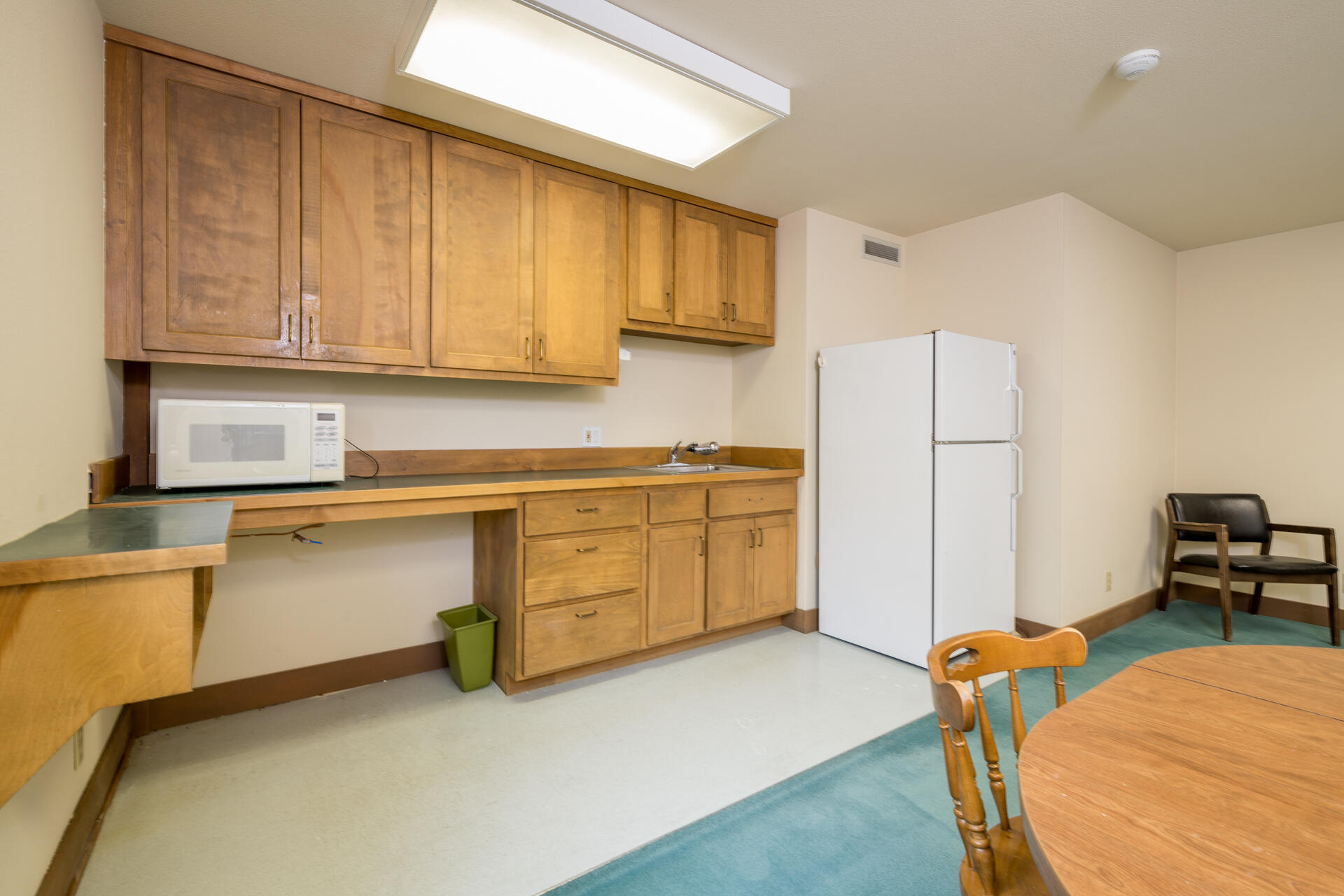 171 W 6th St Property Photo 10