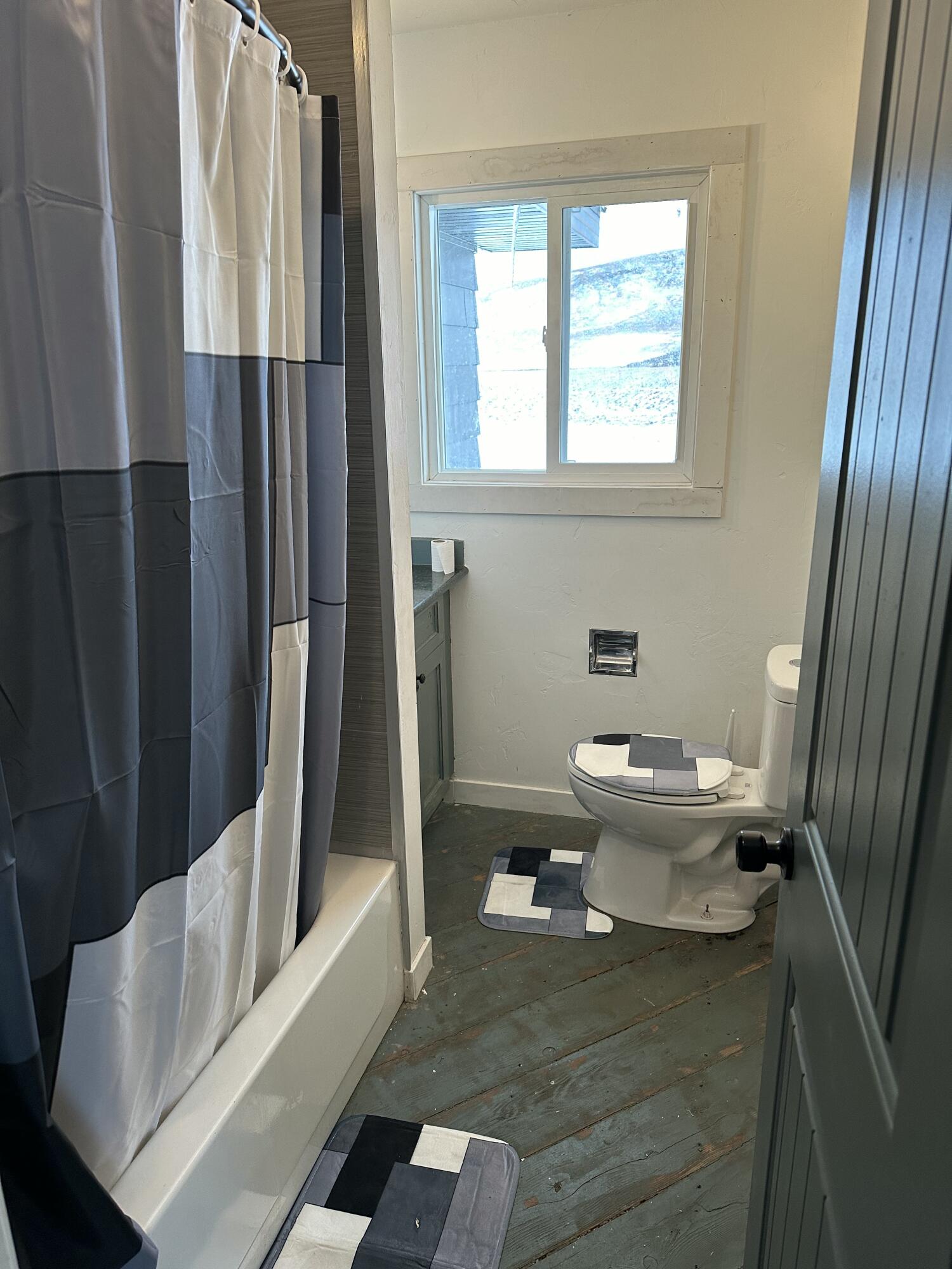 20301 Us-26 Property Photo 11