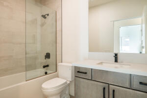711 N 2nd Ave Property Photo 19