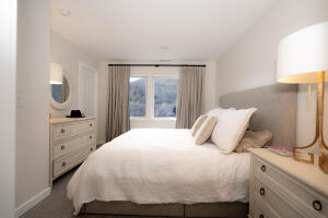 410 N River St 3 Property Photo 13