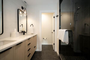 410 N River St 3 Property Photo 14