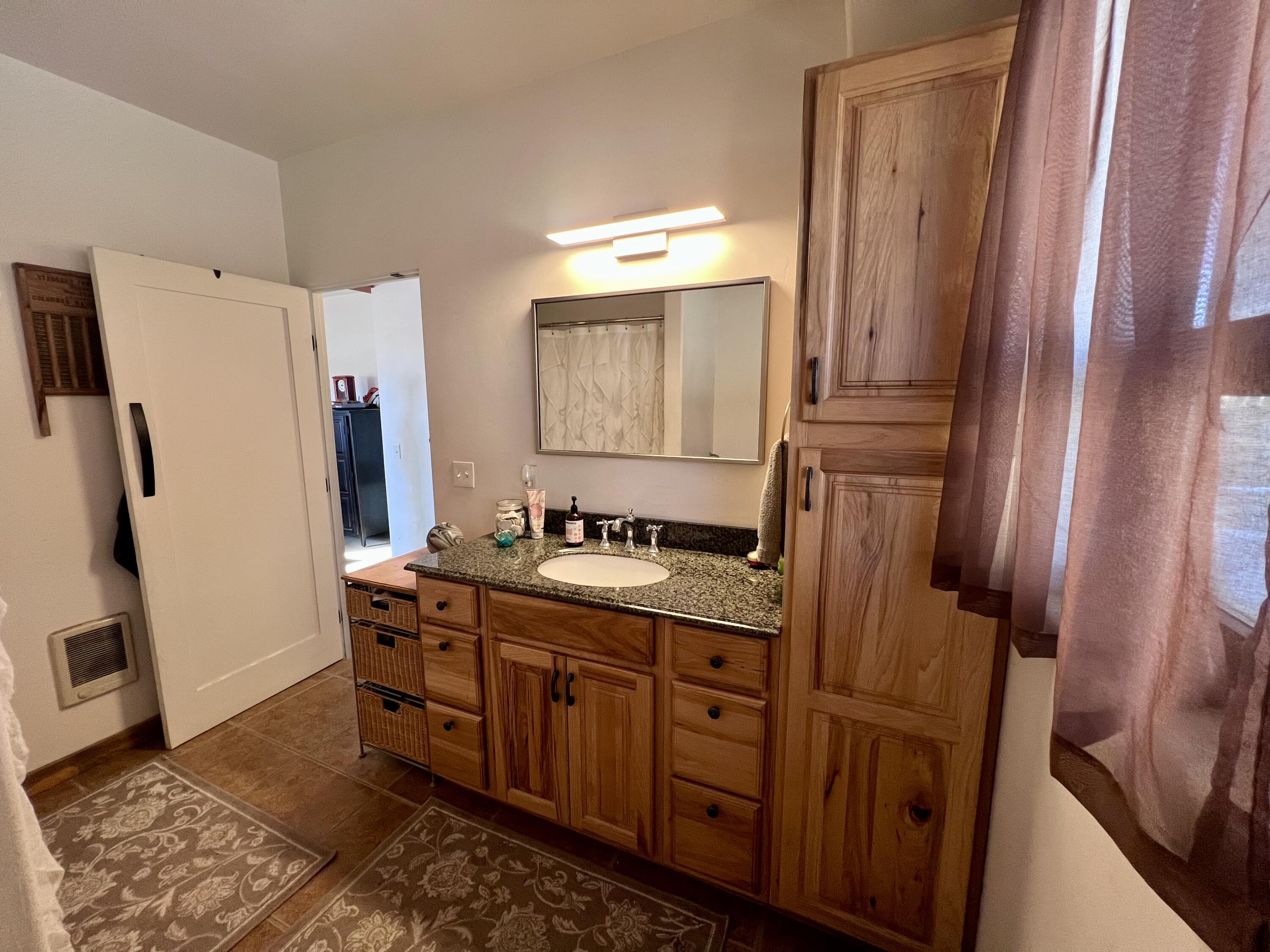 248 N 650 W Property Photo 12