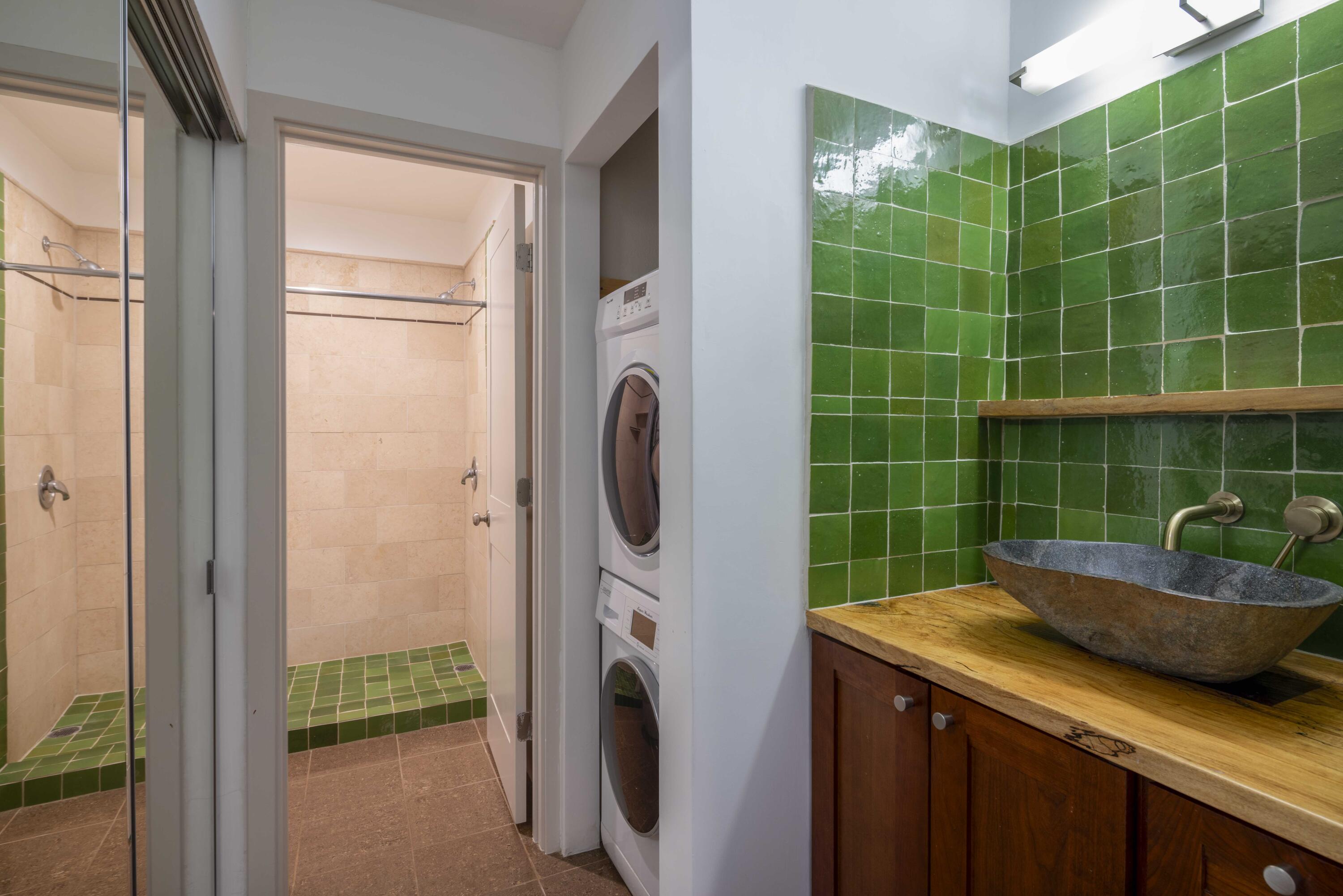 1034 Atelier Condo Dr Property Photo 10