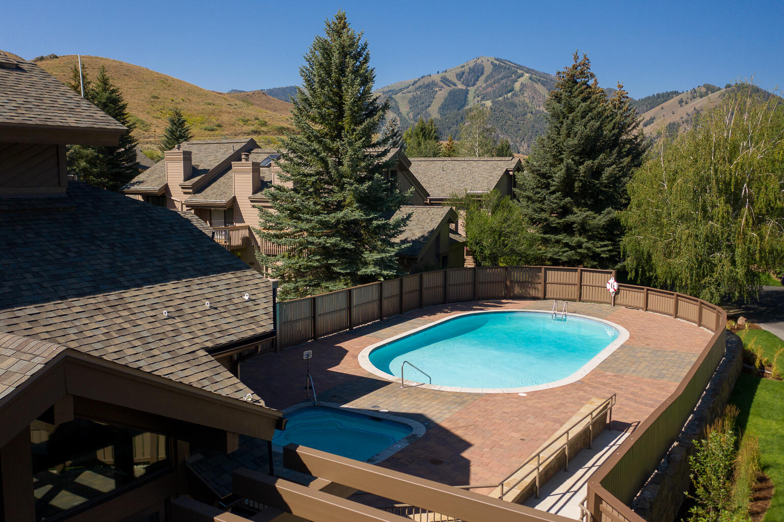 1510 Snow Creek Condo Dr Property Photo 27
