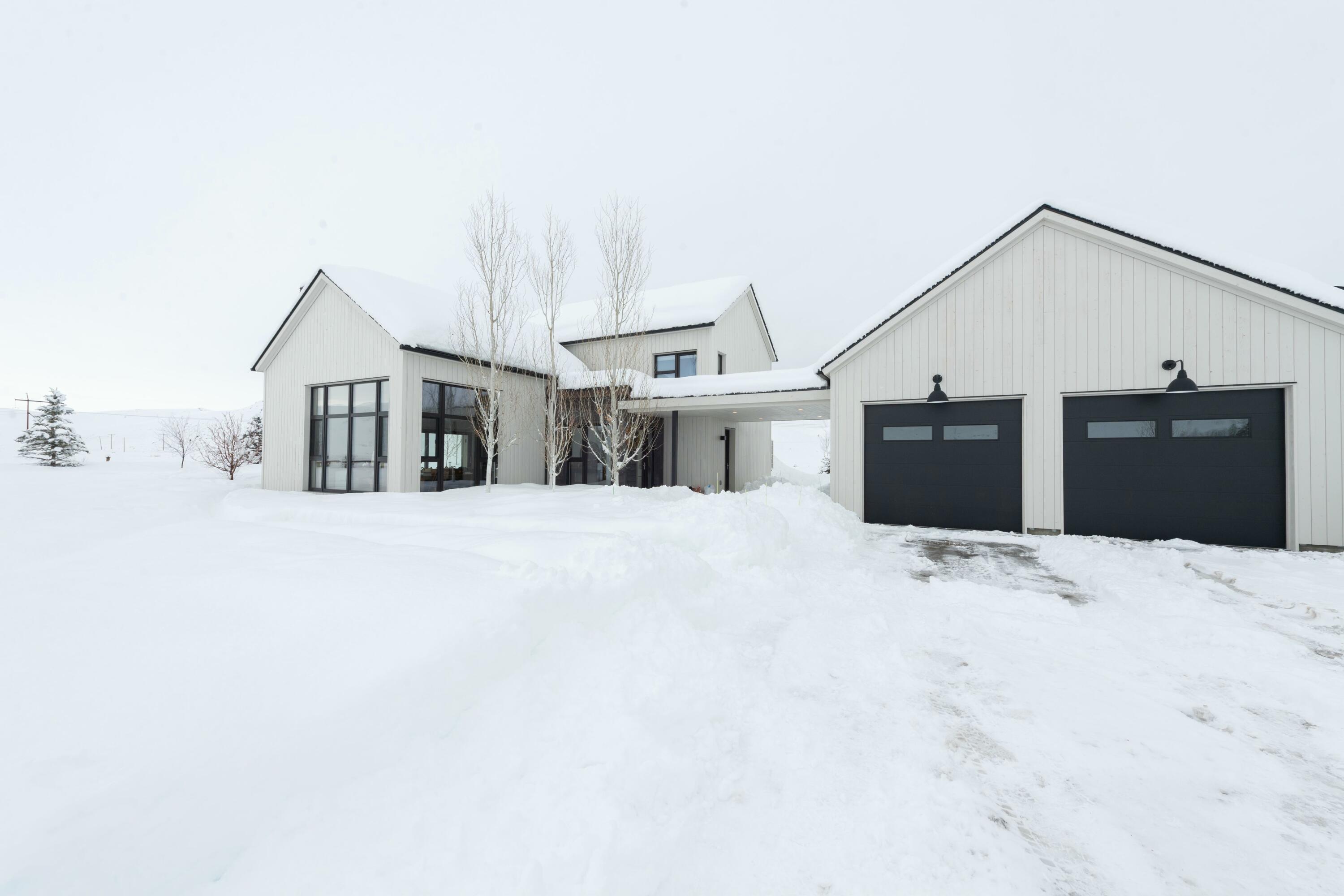 10 Golden Currant Dr Property Photo 18