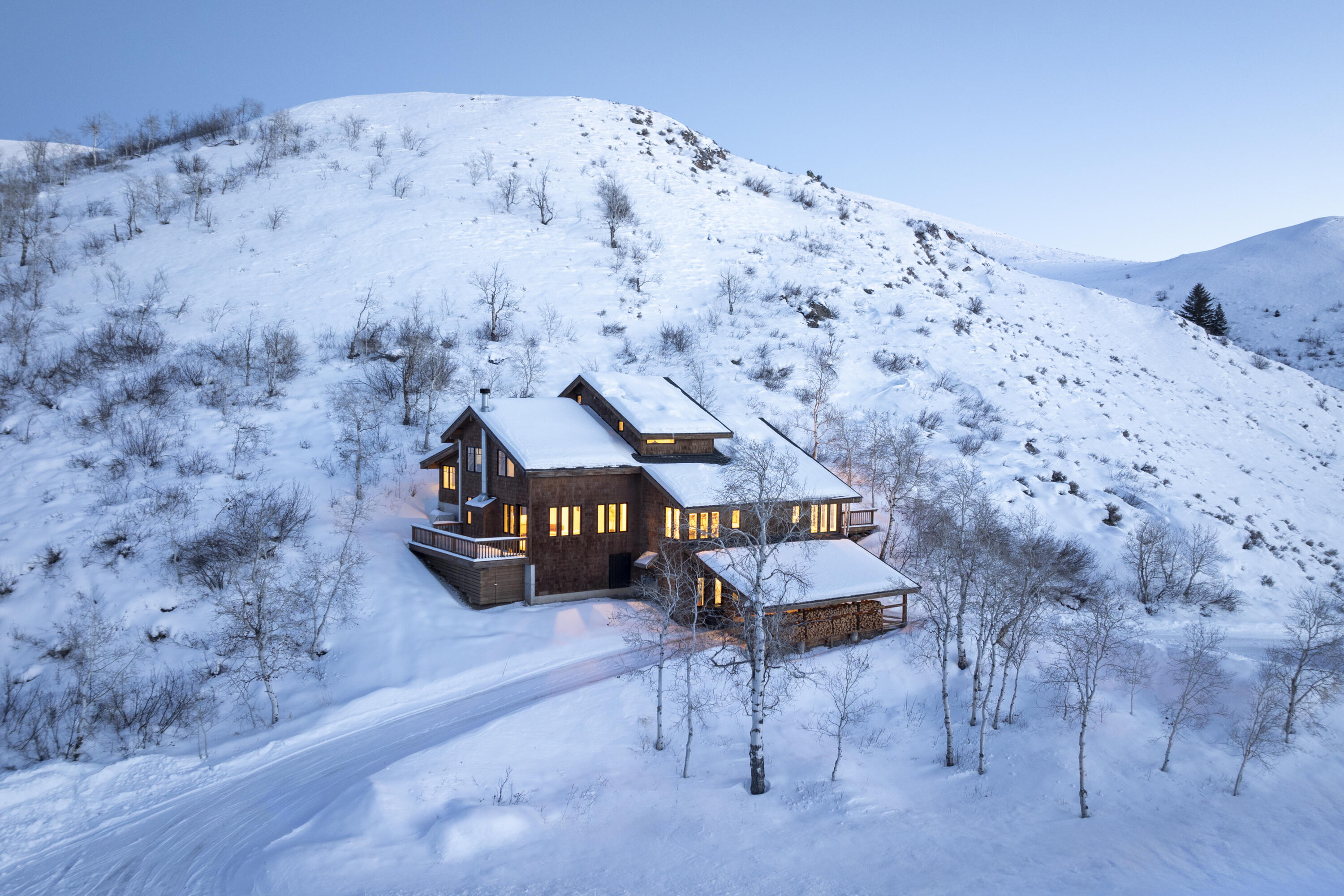 142 Indian Creek Rd Property Photo 5