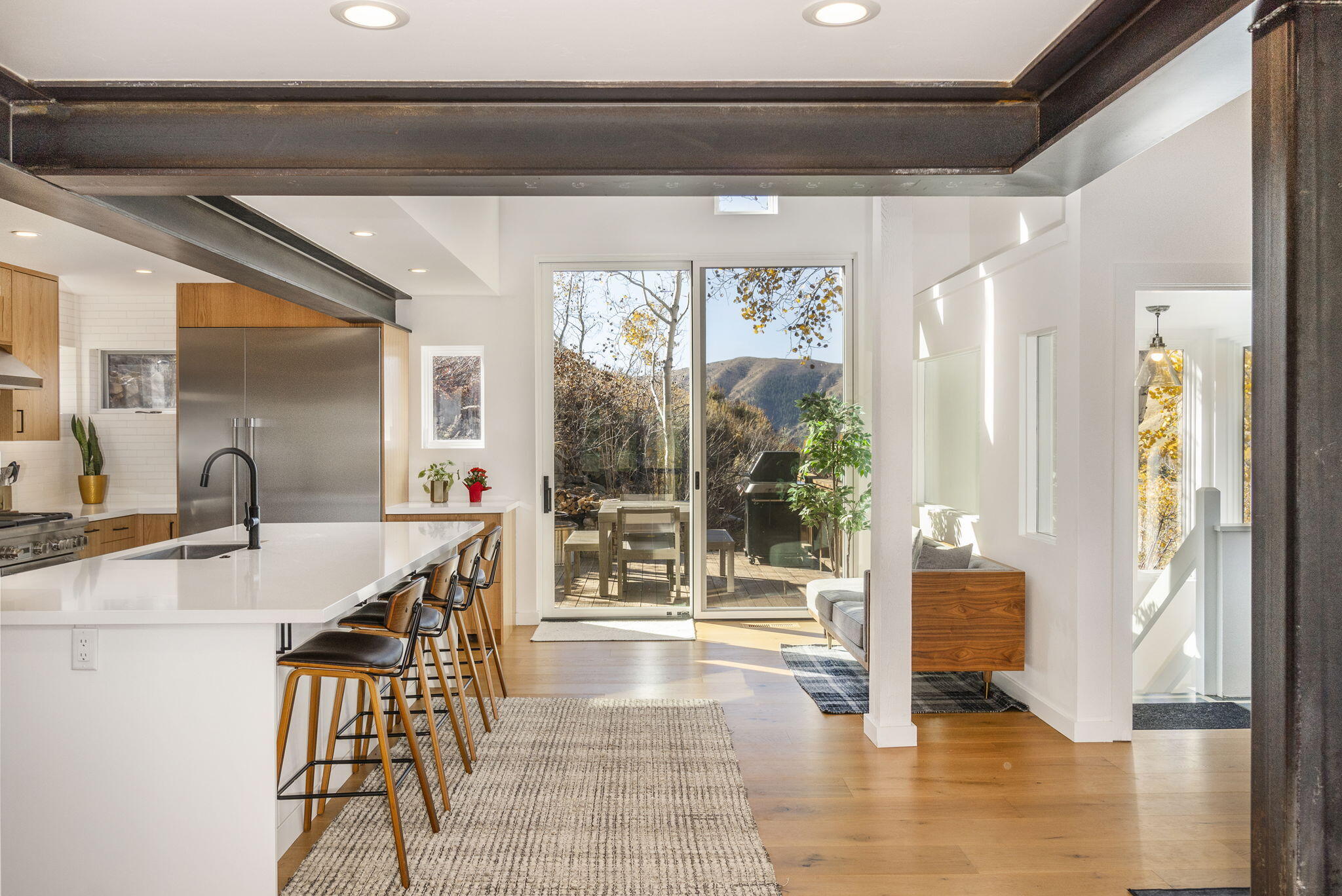 142 Indian Creek Rd Property Photo 6