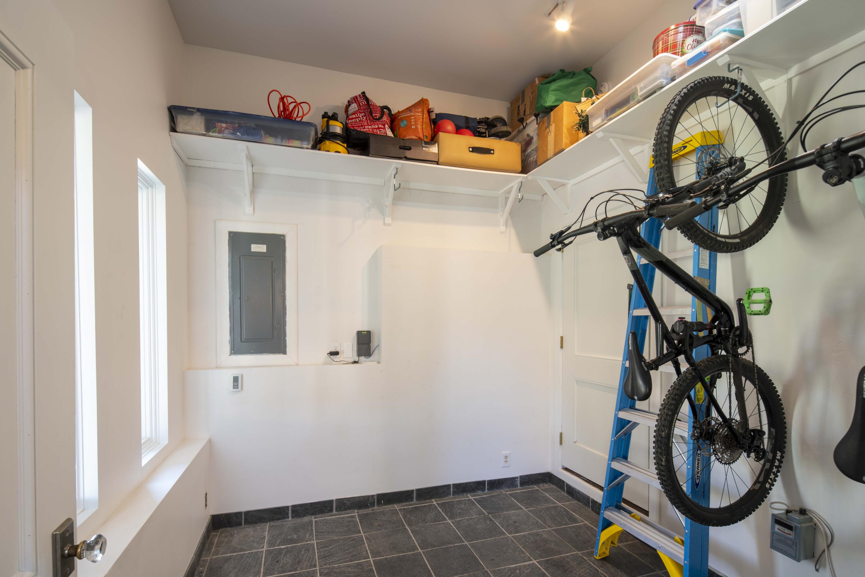 142 Indian Creek Rd Property Photo 37