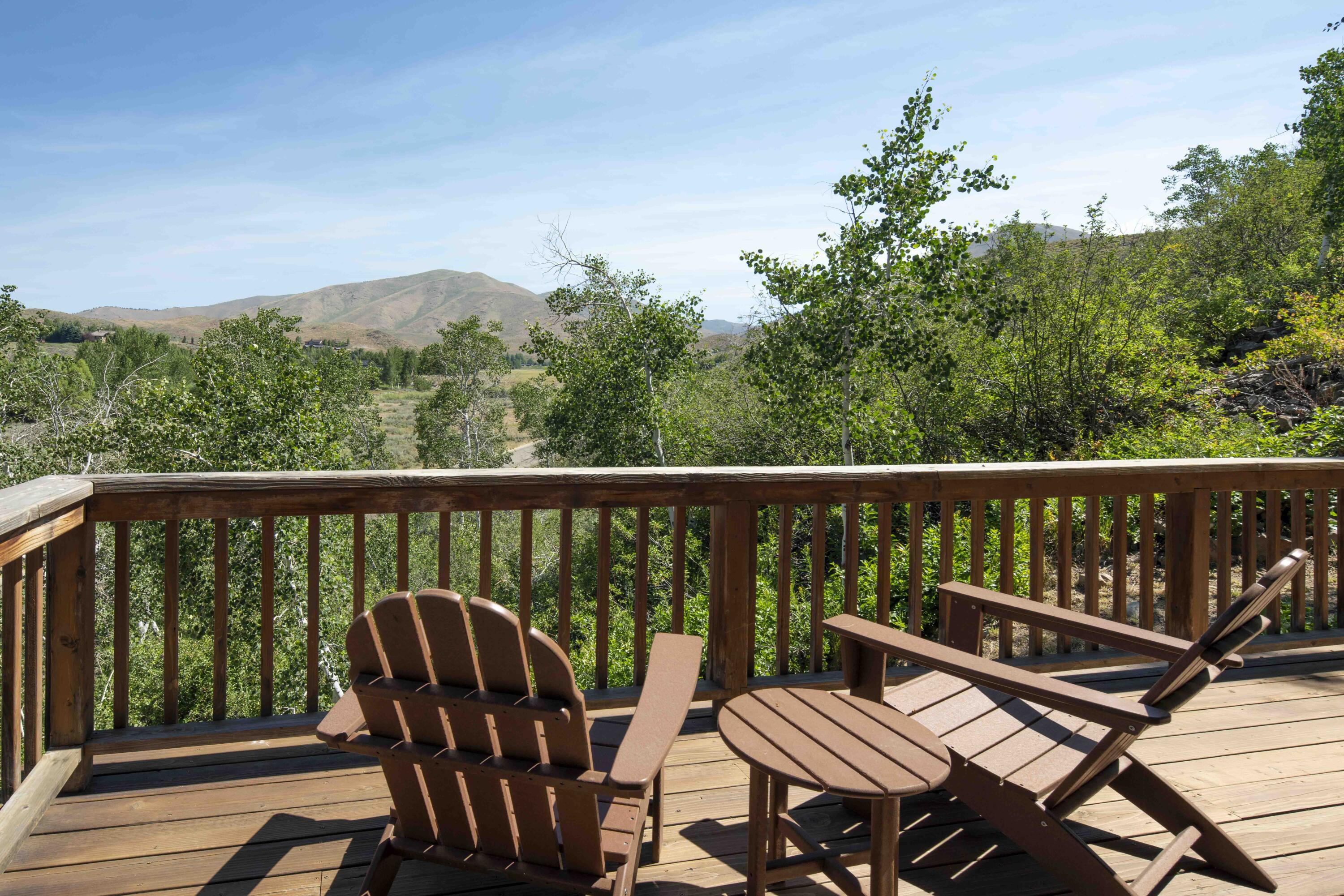 142 Indian Creek Rd Property Photo 38