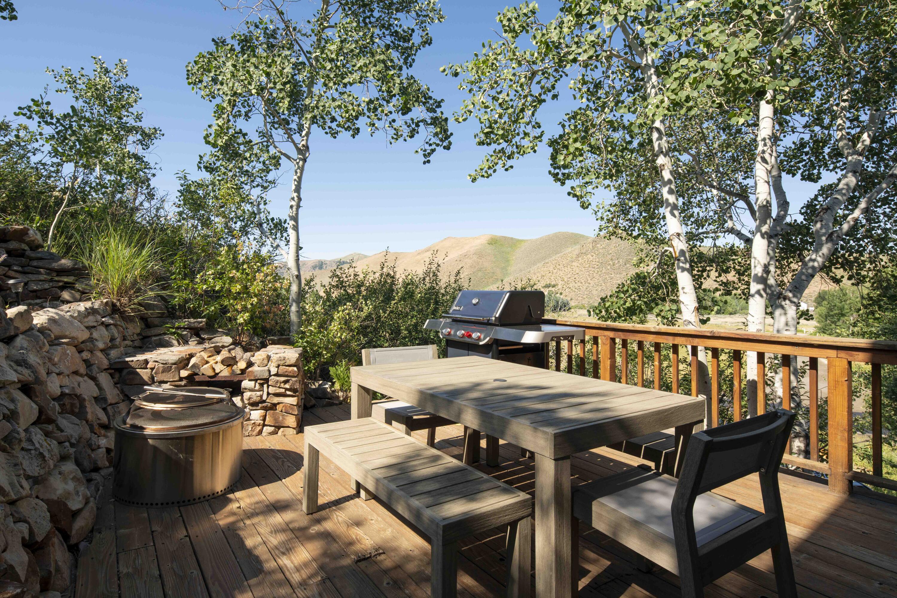 142 Indian Creek Rd Property Photo 42