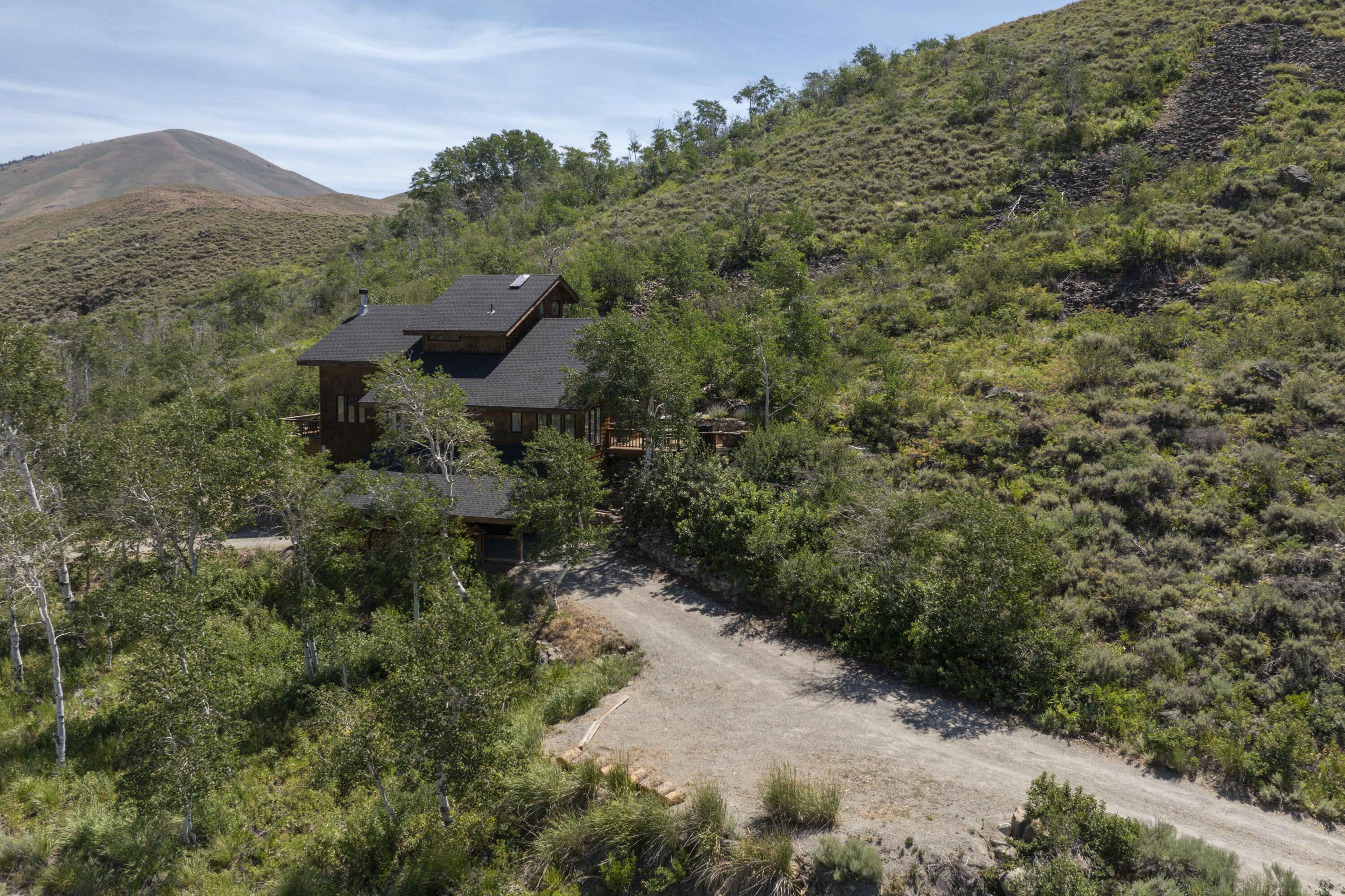 142 Indian Creek Rd Property Photo 43