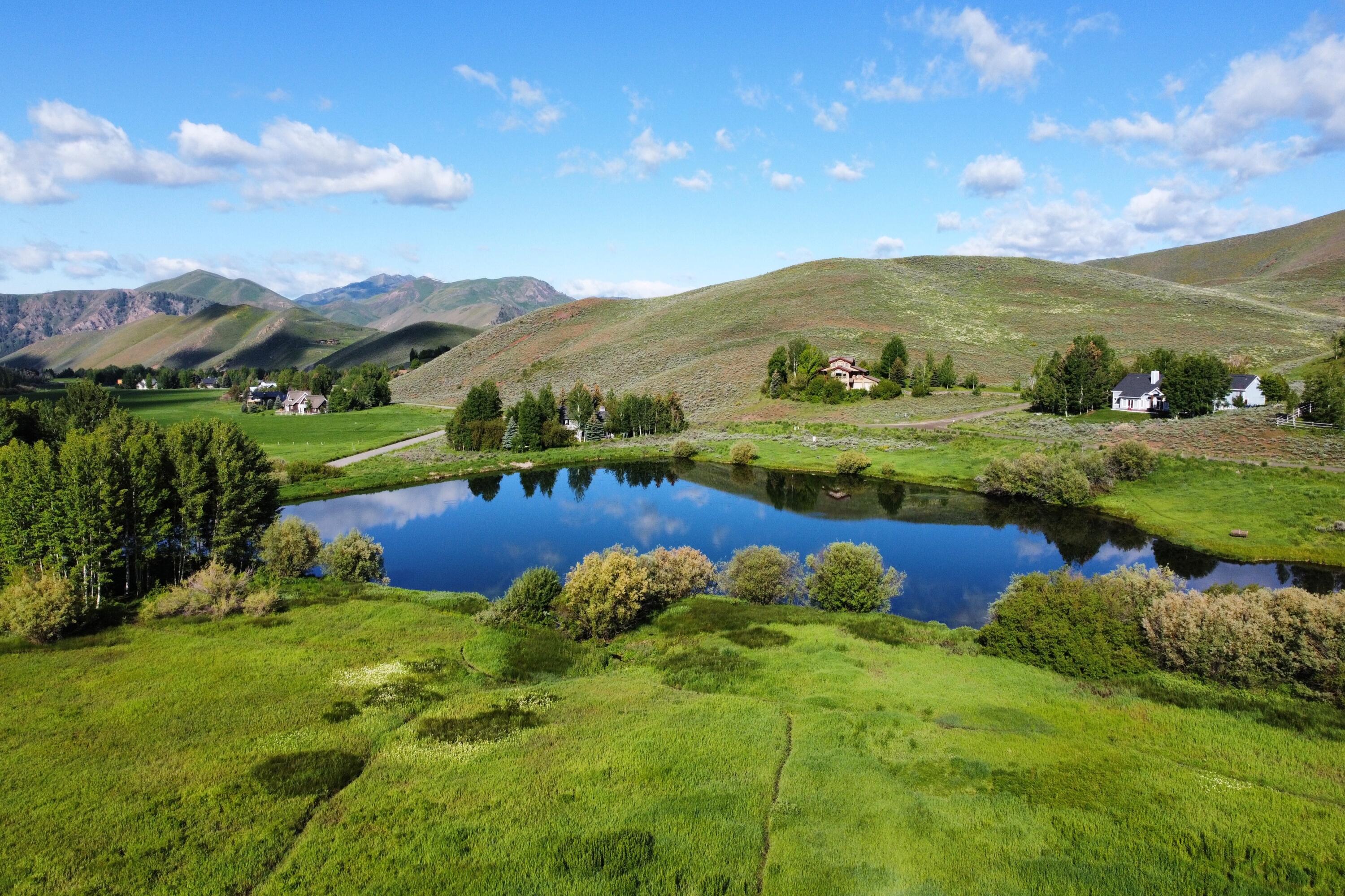 142 Indian Creek Rd Property Photo 57