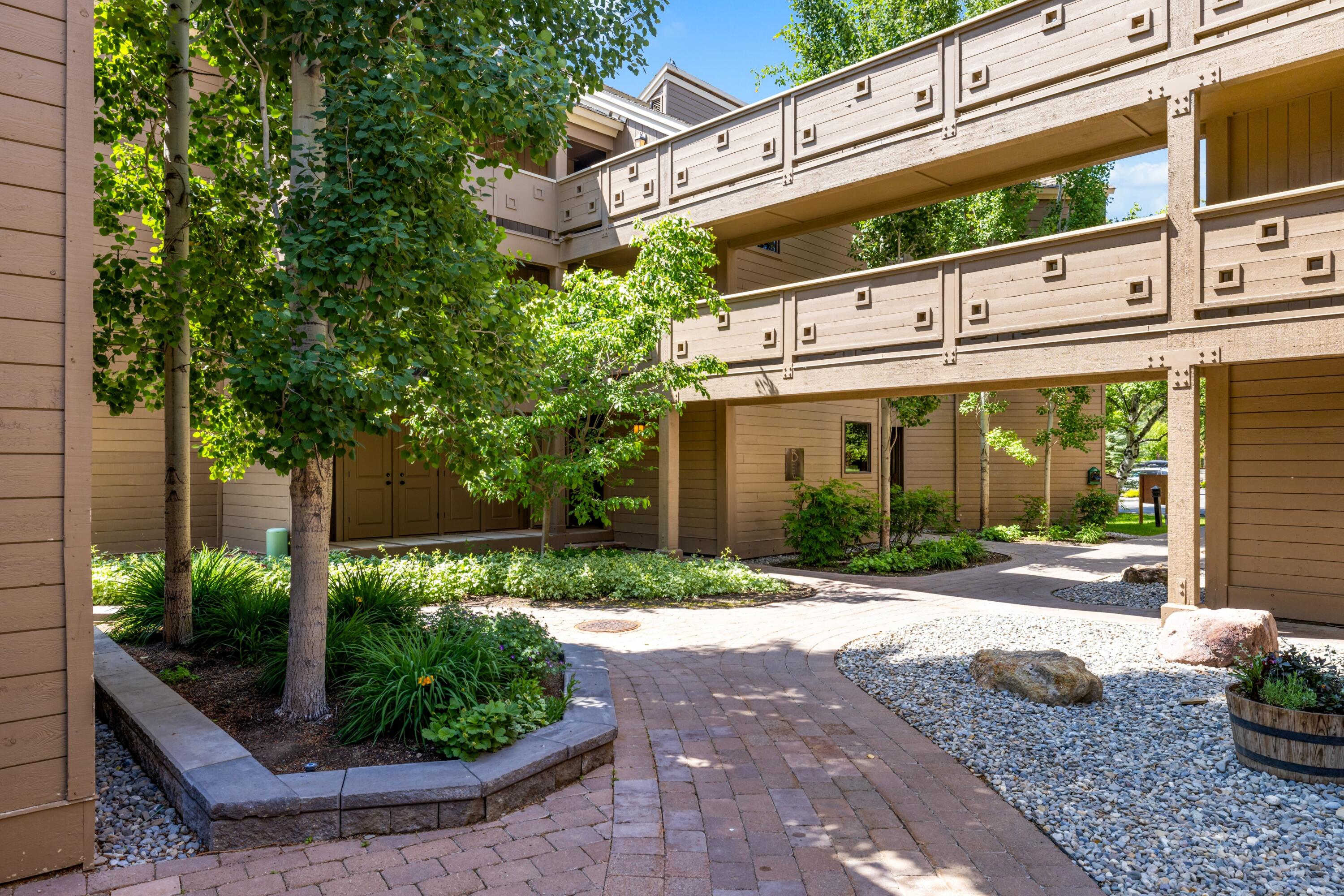 2226 Bonne Vie Condo Dr Property Photo 25