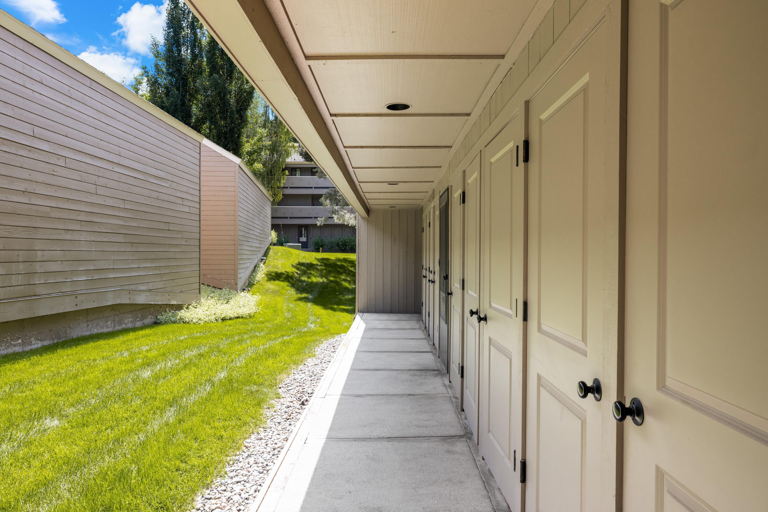 2226 Bonne Vie Condo Dr Property Photo 28