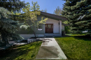 591 N Walnut Ave Property Photo 2