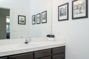 591 N Walnut Ave Property Photo 10