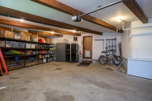 591 N Walnut Ave Property Photo 25