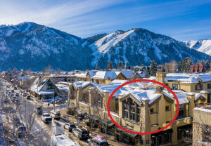 645 E Sun Valley Rd 10 Property Photo