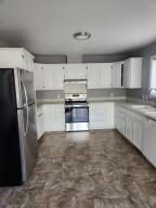 611 Willow Dr 1 Property Photo 12