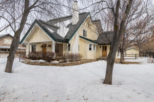 312 S 1st Ave Property Photo