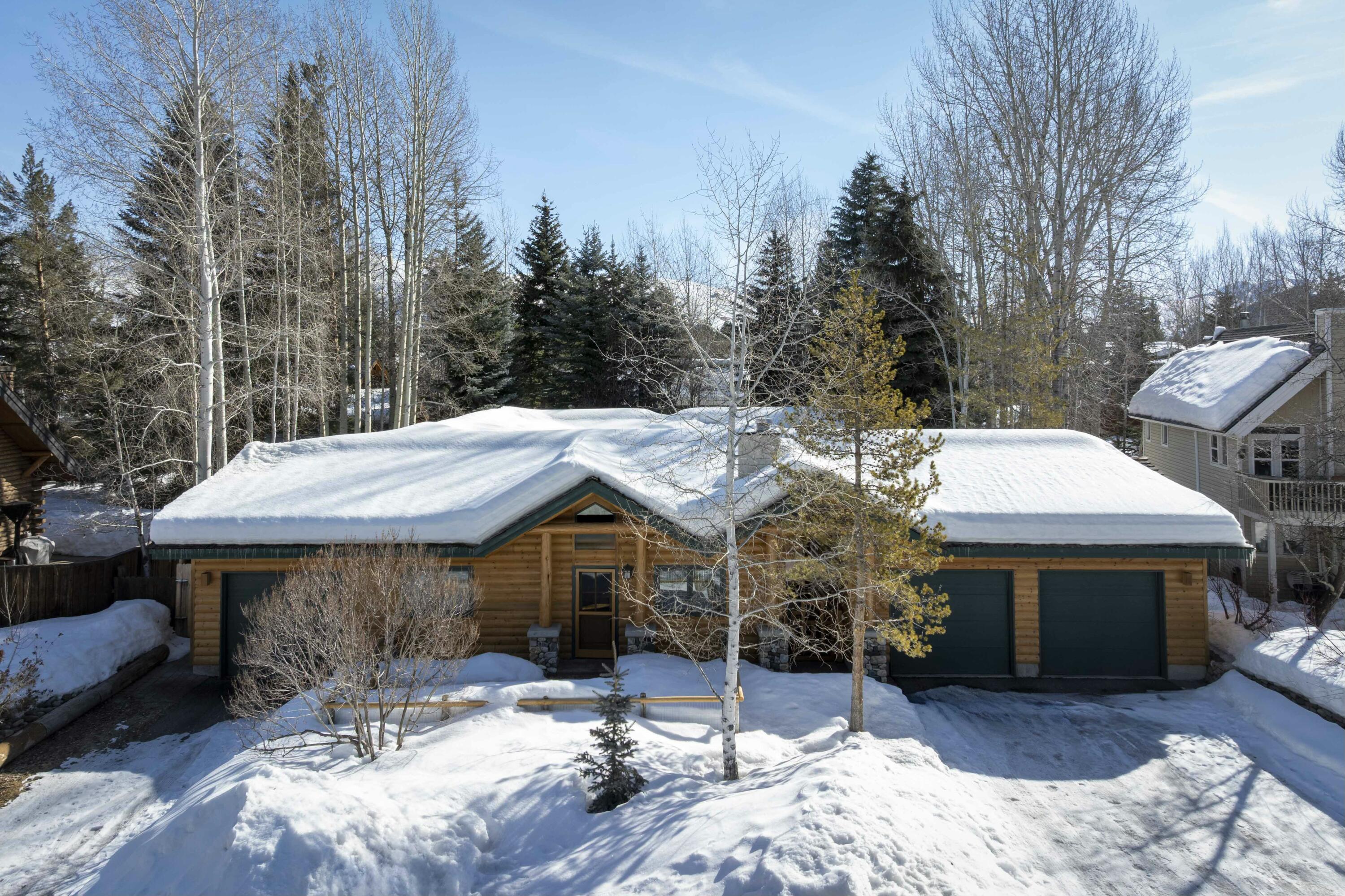 181 Bordeaux St Property Photo